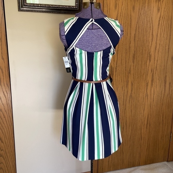 𝅺👗 BCX Striped A-Line Cutout Belted Dress Blue Green White Size 7 NWT - Picture 4 of 11